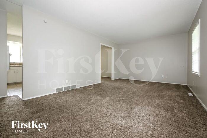 6300 E 120th Ter - Photo 3 of 16