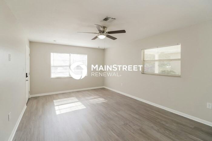 5917 April St E - Photo 3 of 15