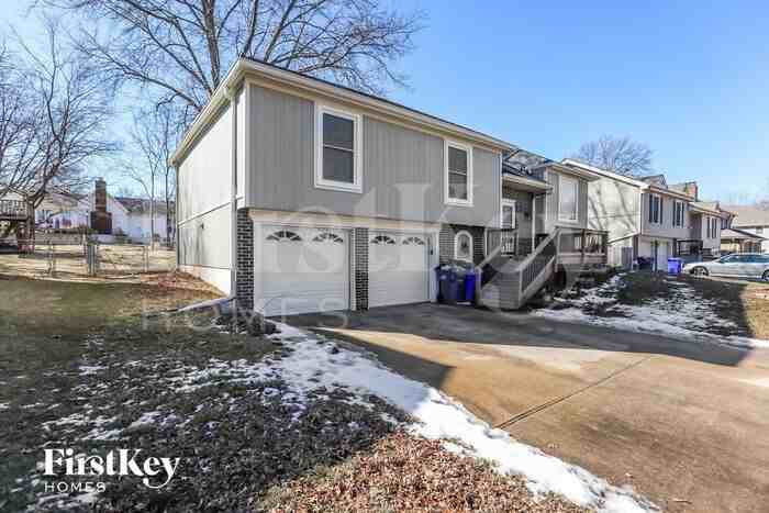 16625 W 144th St - Photo 2 of 15