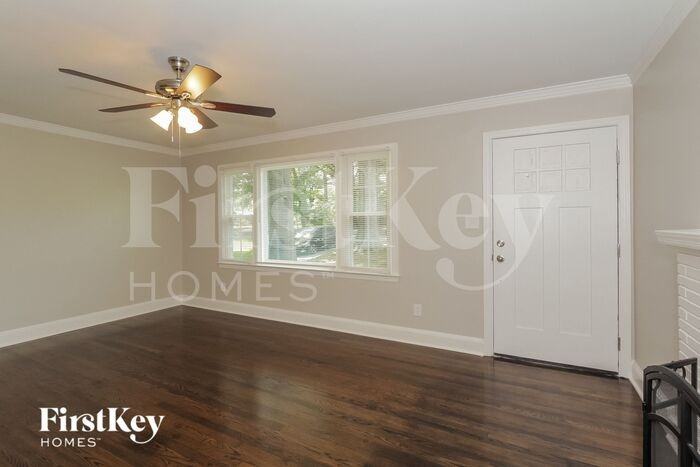 5412 Hilltop Cir - Photo 3 of 15