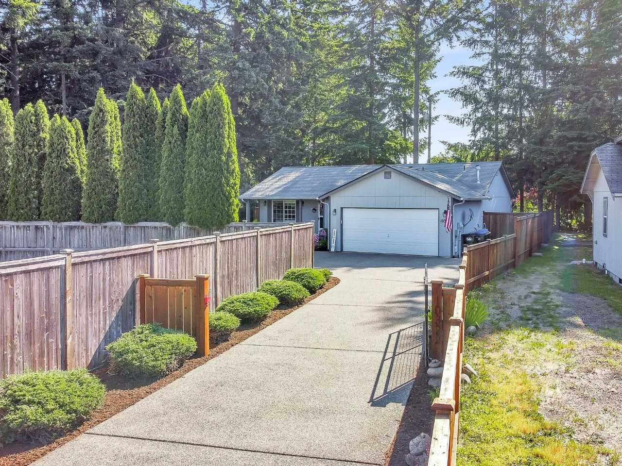 10322 3rd St Se - Photo 2 of 20