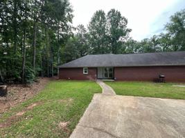 featured image of 1088 Pierce Rd