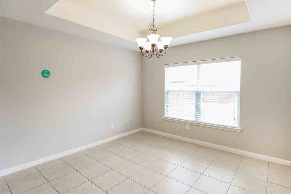 2720 Silver Sage Dr - Photo 7 of 16