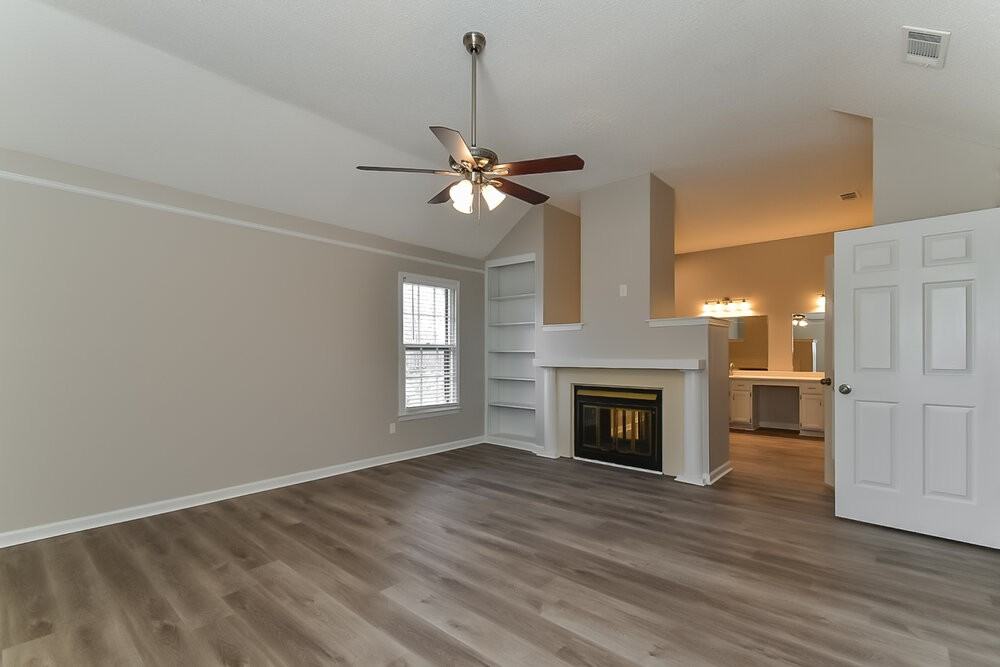 2025 Westbriar Dr - Photo 3 of 16