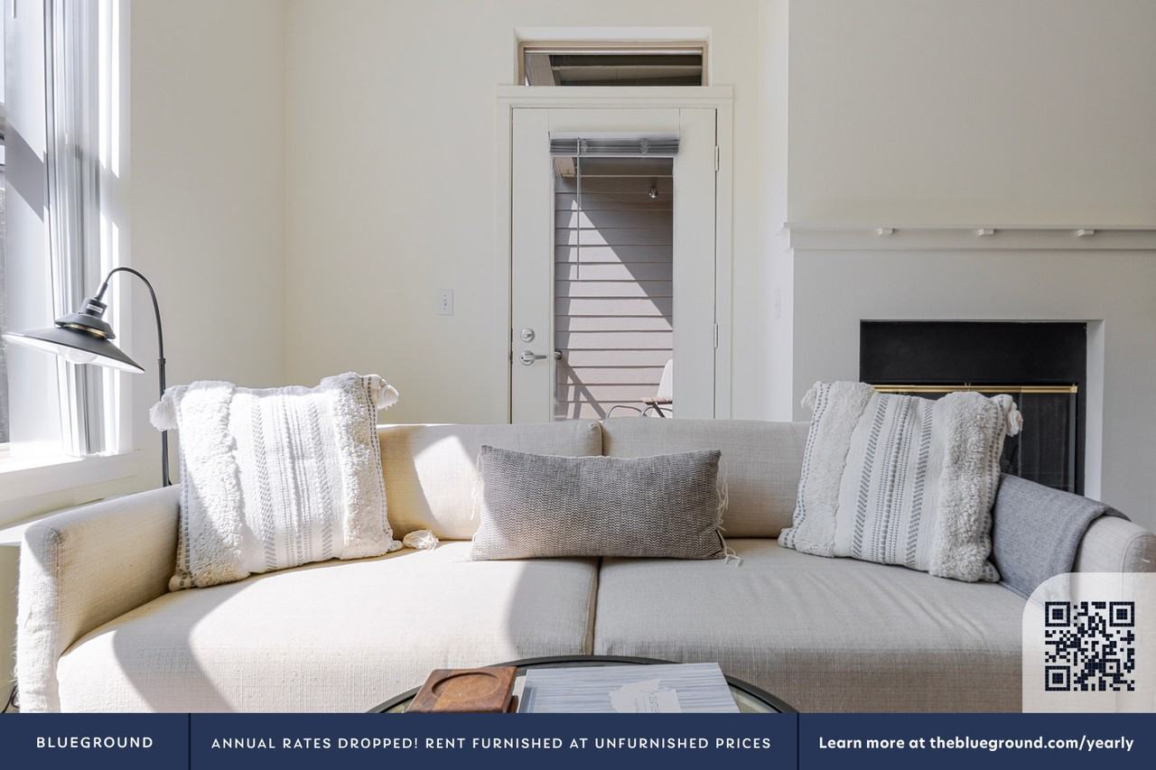 11000 Northeast 10th Street - Photo 4 of 23