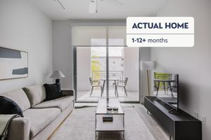 featured image of 4131 Laguna St #127