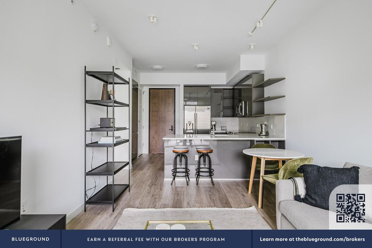 4131 Laguna St #127 - Photo 5 of 31