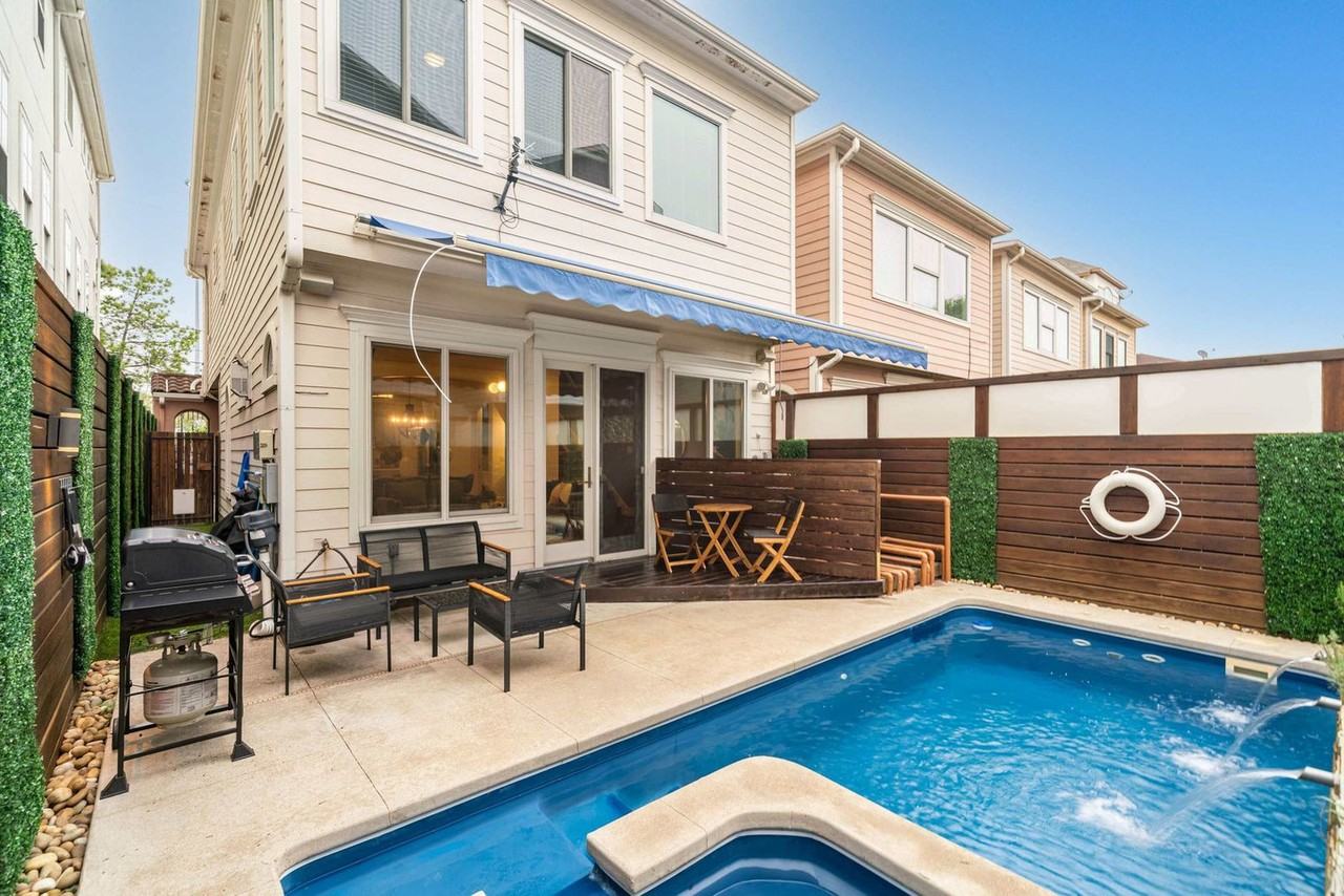 1204 E 29th St #1018984P - Photo 3 of 35