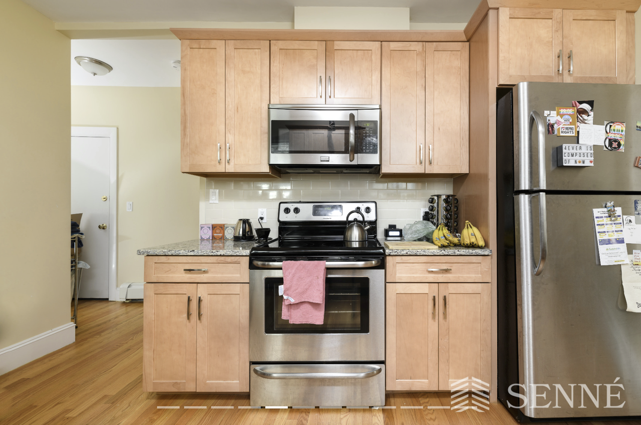 393 Washington Street #1 - Photo 2 of 12