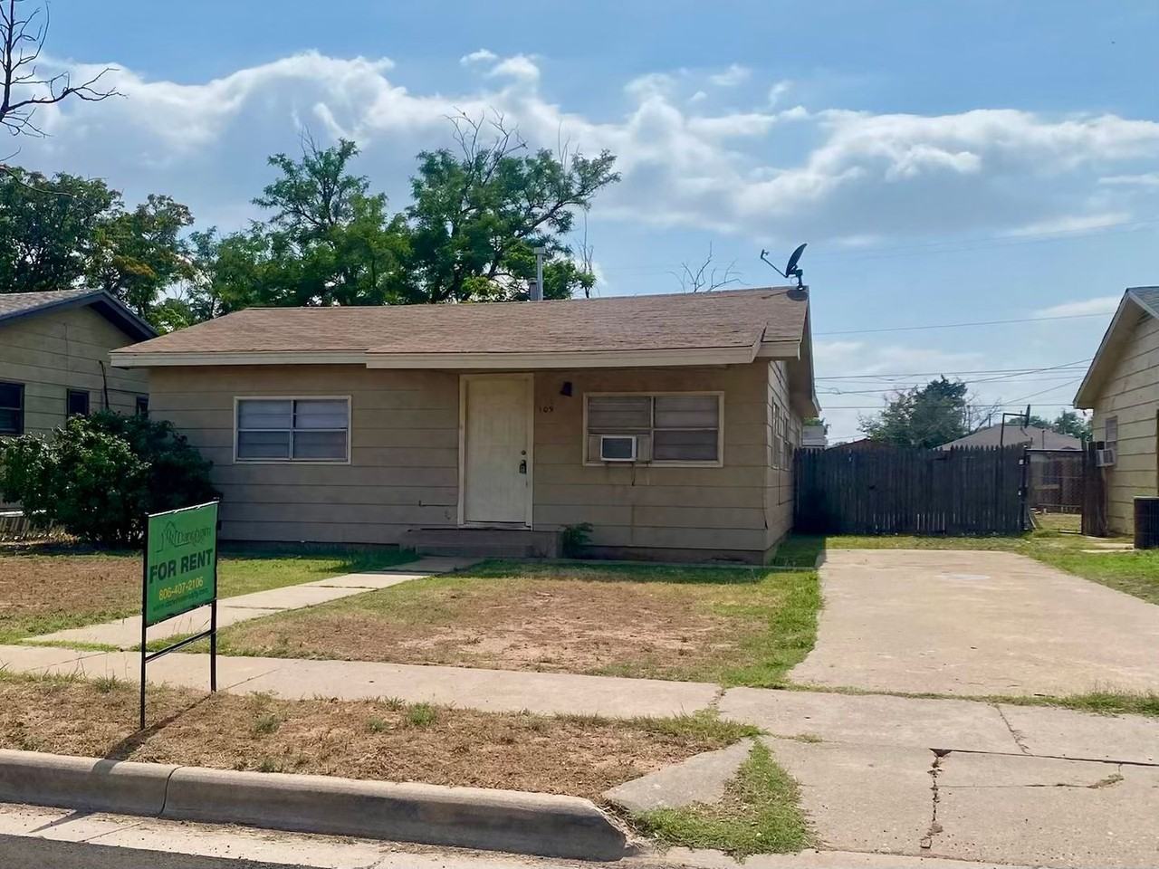 109 N Uvalde Ave - Photo 2 of 22