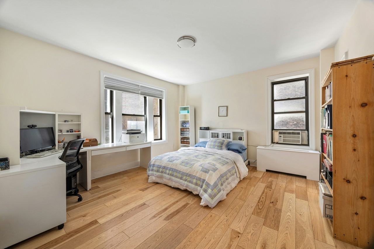 514 W 110th St #2C - Photo 5 of 7