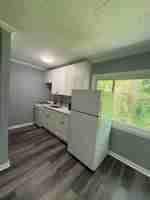 featured image of 15 Johnson Ln