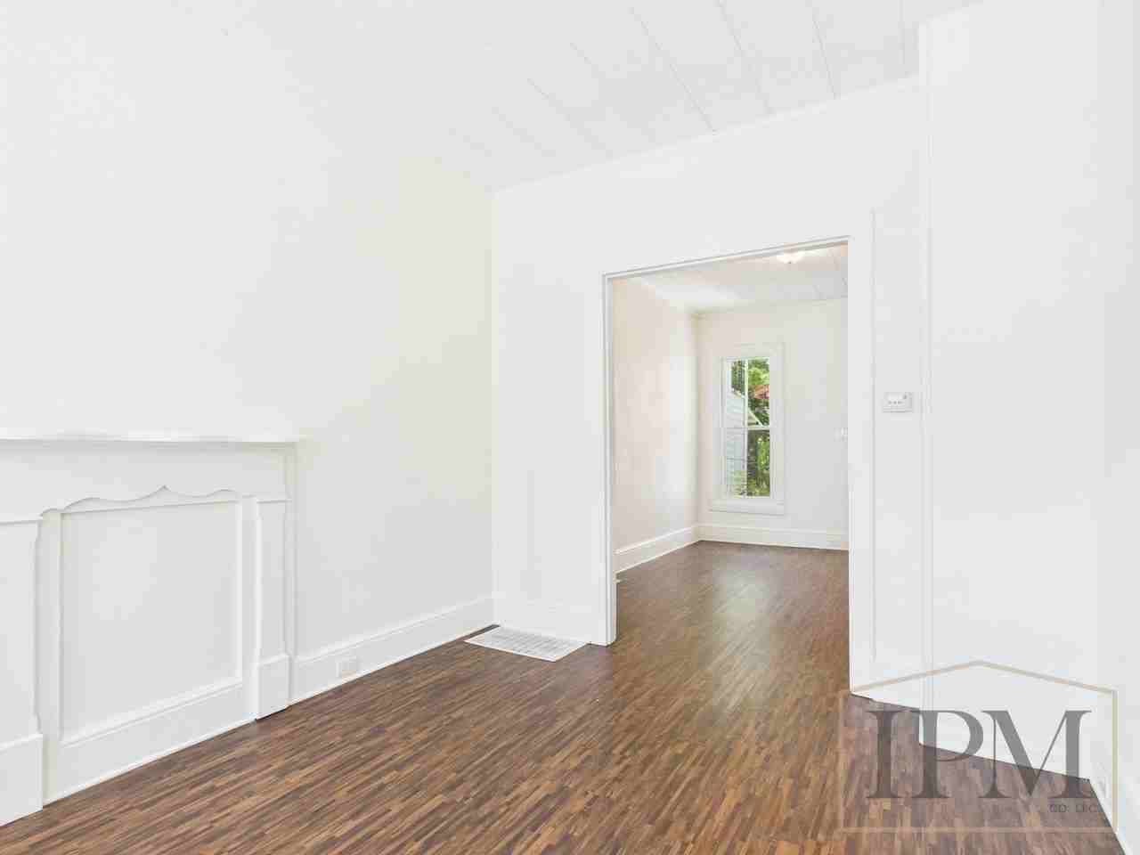 349 E Philadelphia St - Photo 3 of 24