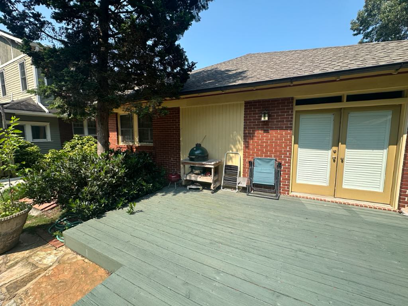 571 Page Avenue Northeast - Photo 2 of 17