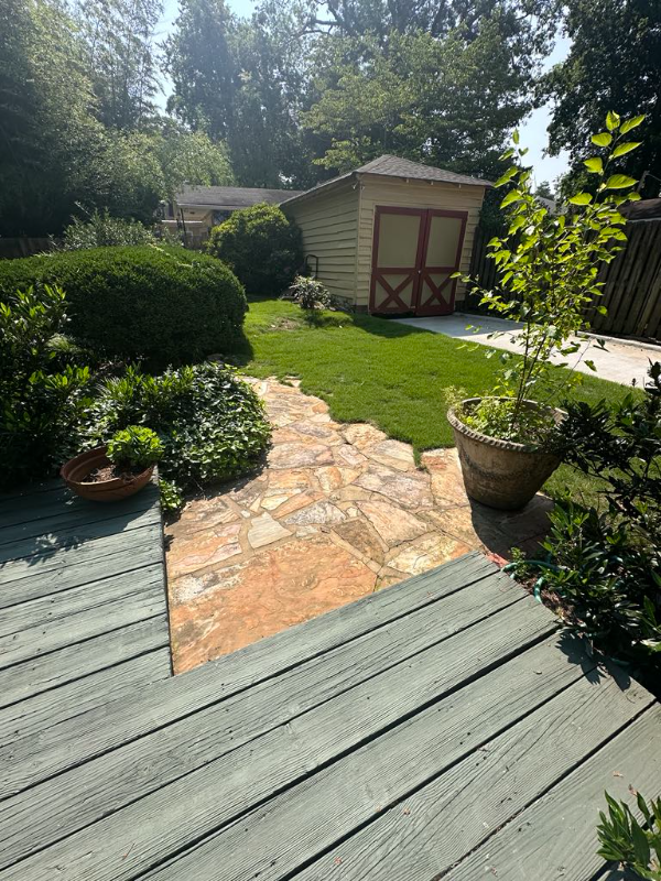 571 Page Avenue Northeast - Photo 3 of 17