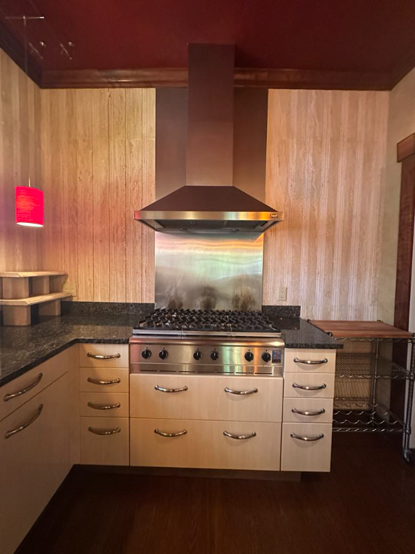 571 Page Avenue Northeast - Photo 4 of 17