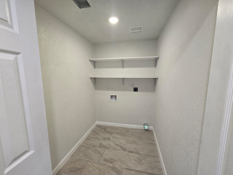 629 South Gevers Street - Photo 5 of 11