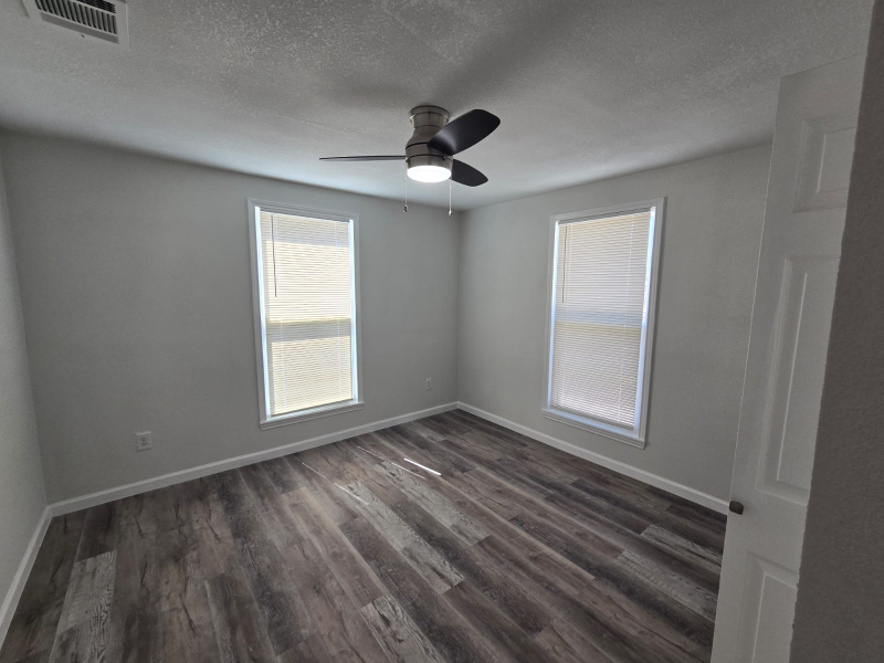 629 South Gevers Street - Photo 6 of 11