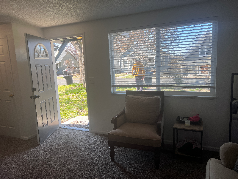 1040 Bonnie Brae St #A - Photo 3 of 18