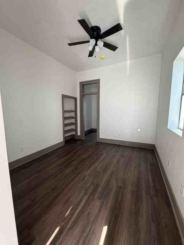 1844 Painters St - Photo 4 of 9