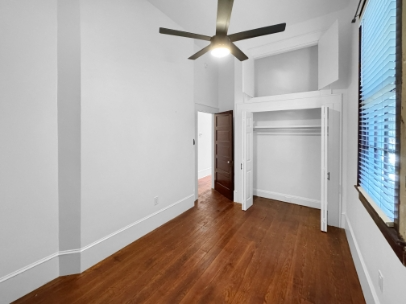 330 Seguin St - Photo 2 of 8