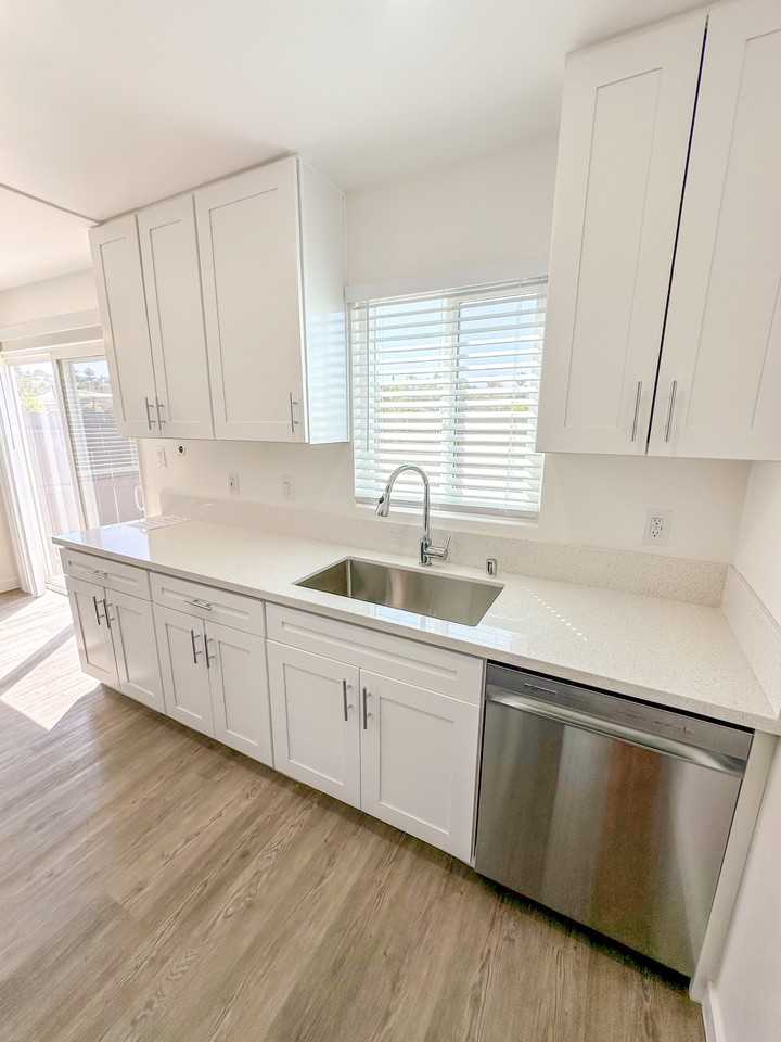 Coronado TownHomes - Photo 2 of 20