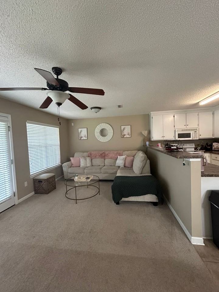127 Winterberry Way - Photo 2 of 21
