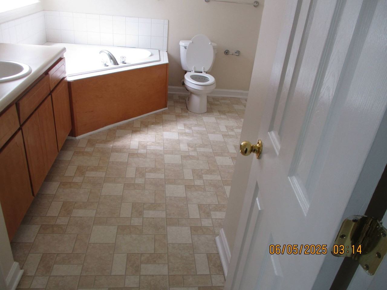 139 Twelve Oaks Ct - Photo 6 of 13