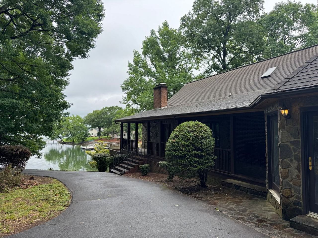 4986 Baywater Ln - Photo 6 of 46