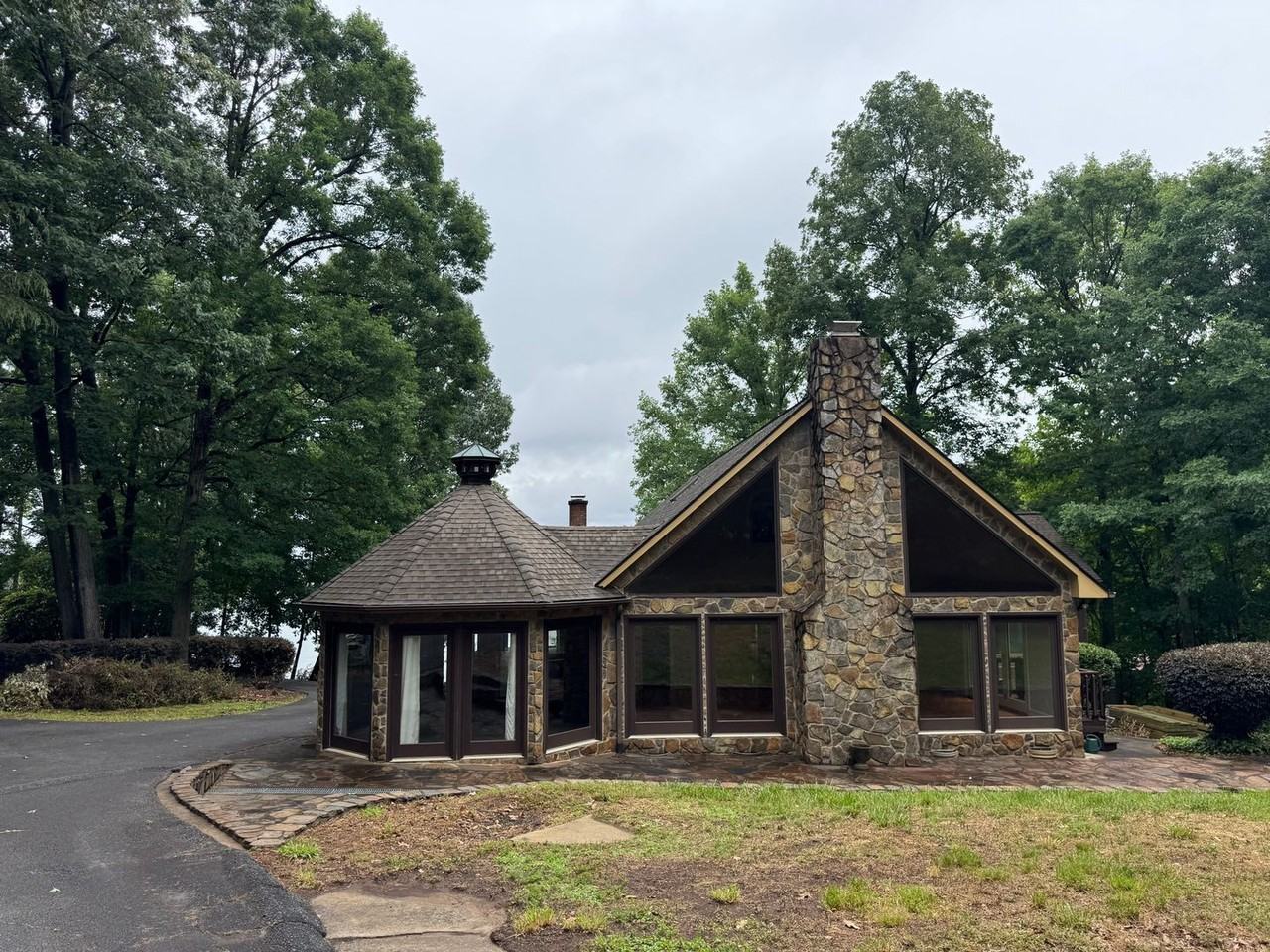 4986 Baywater Ln - Photo 7 of 46