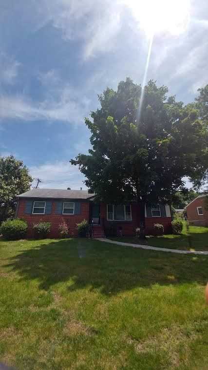 3207 Dancer Rd - Photo 4 of 30