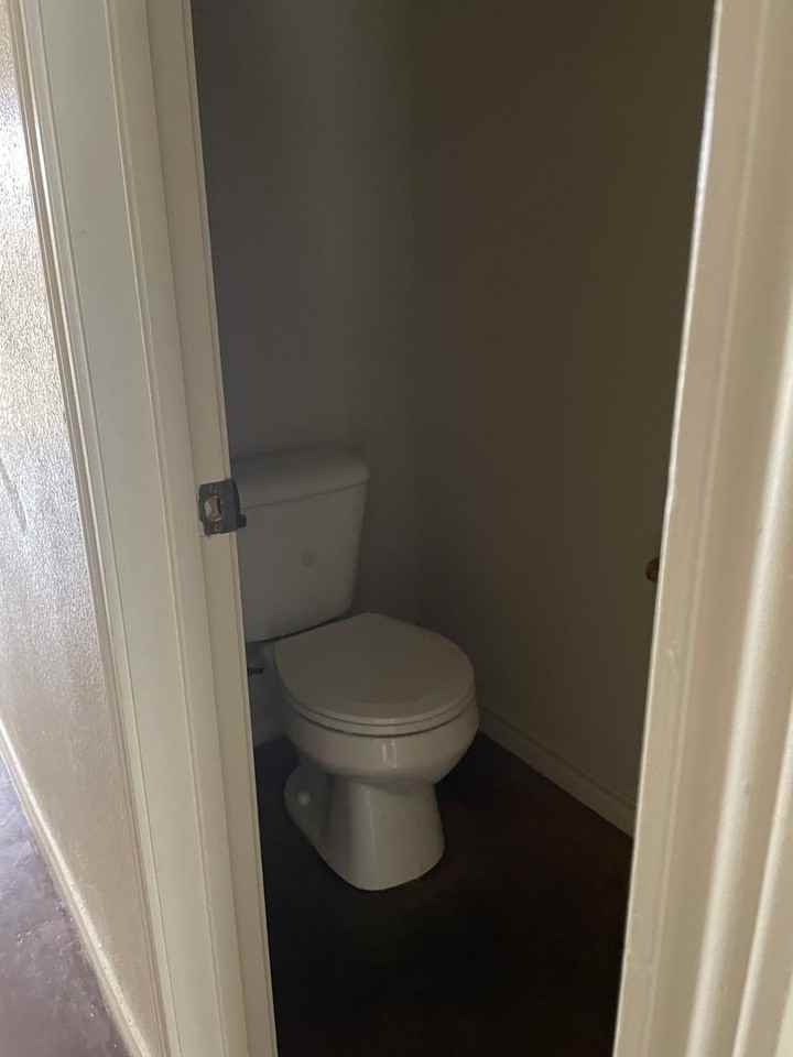 2425 Church St - Photo 7 of 15