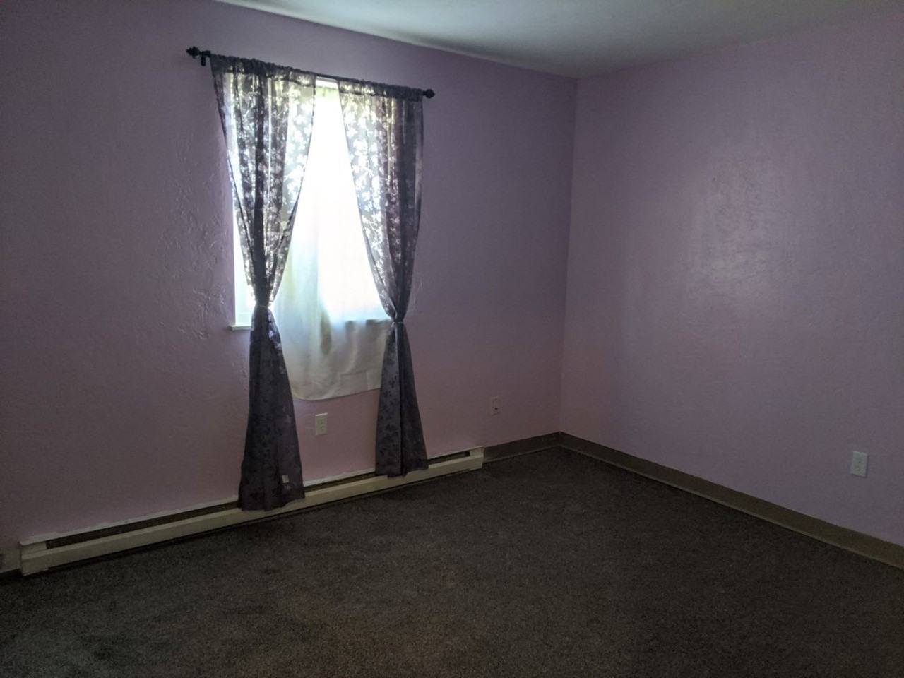 1777 Baron Dr - Photo 4 of 8