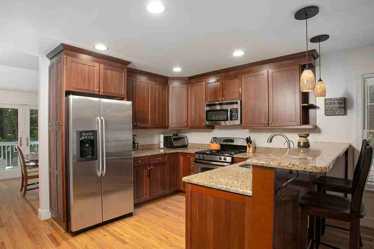 107 Channing Ln - Photo 4 of 20