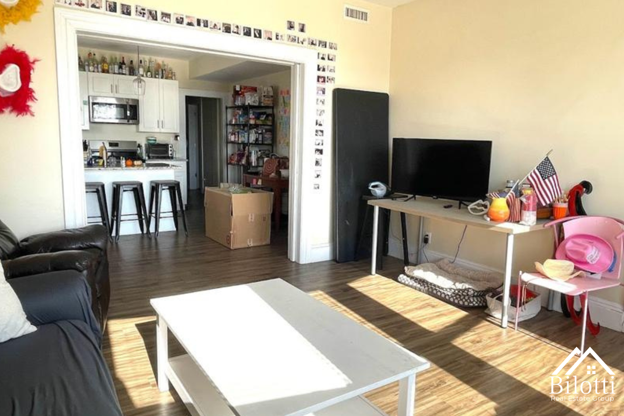 142-144 George M Cohan Blvd - Photo 2 of 11