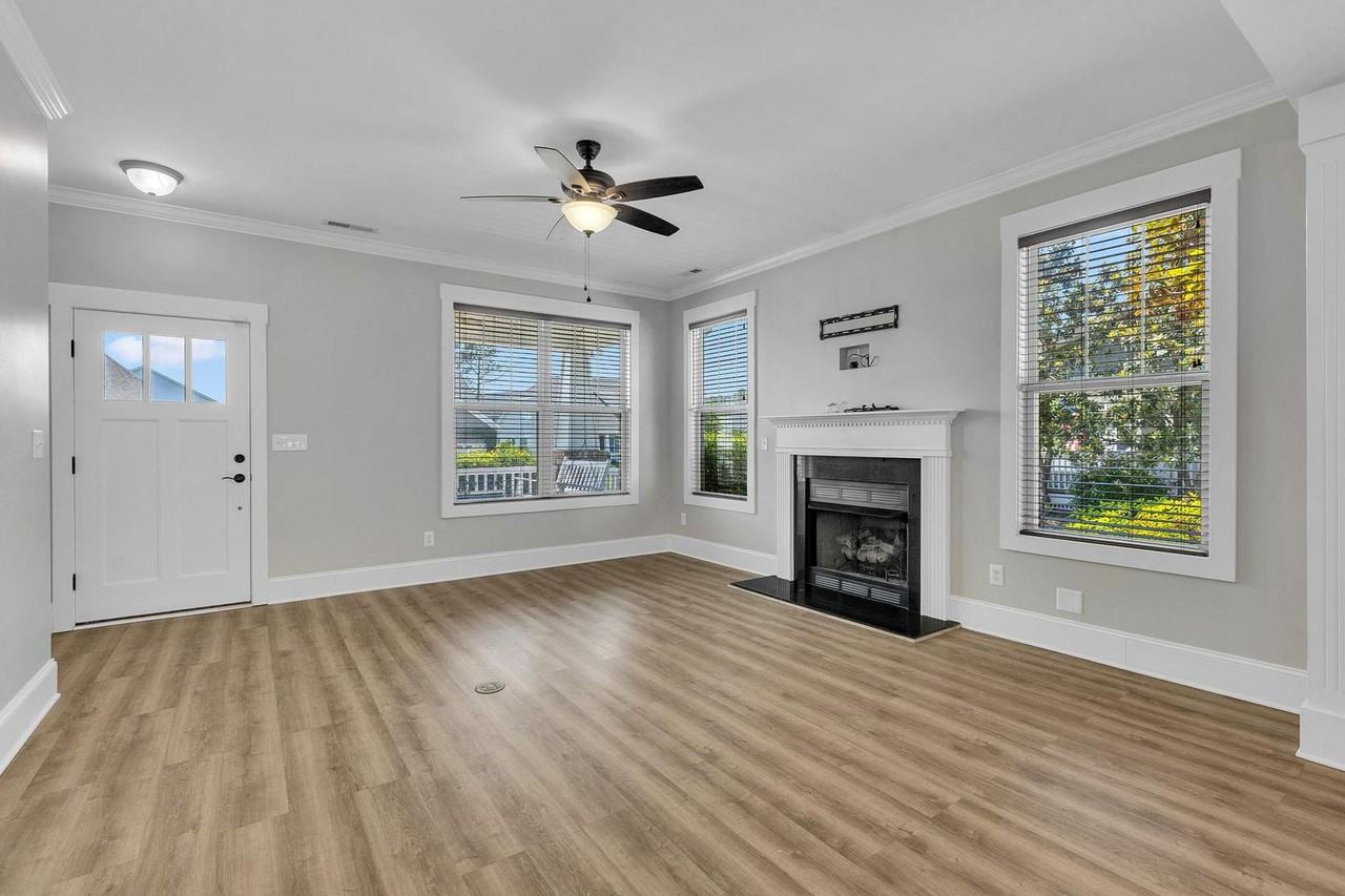 204 W Azalea Dr - Photo 4 of 21