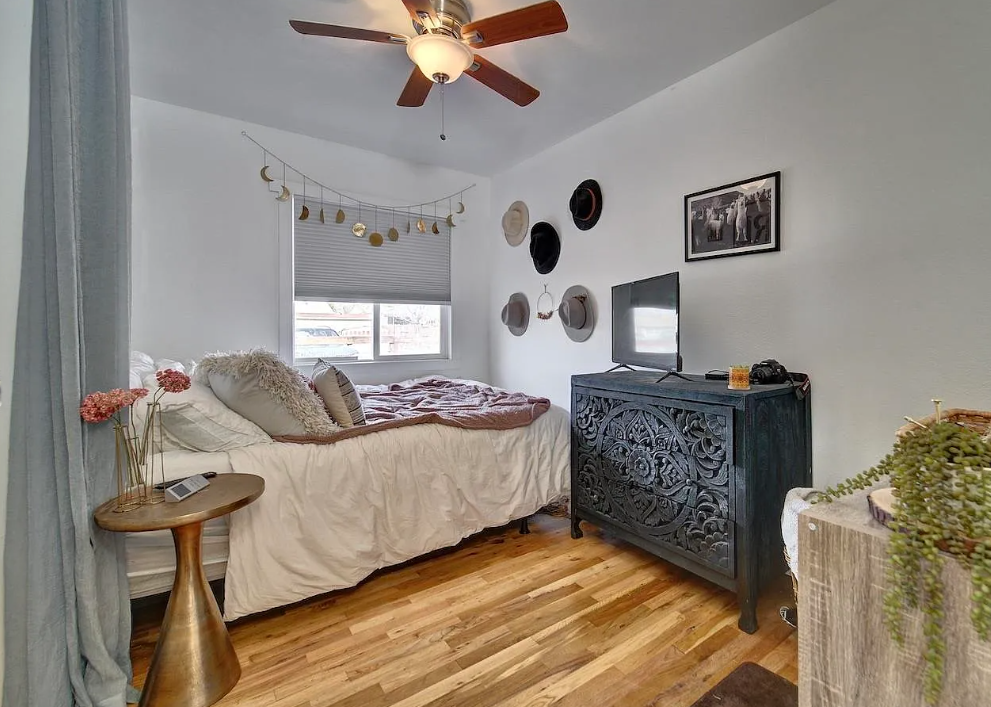1353 N 22nd St #NA - Photo 6 of 10