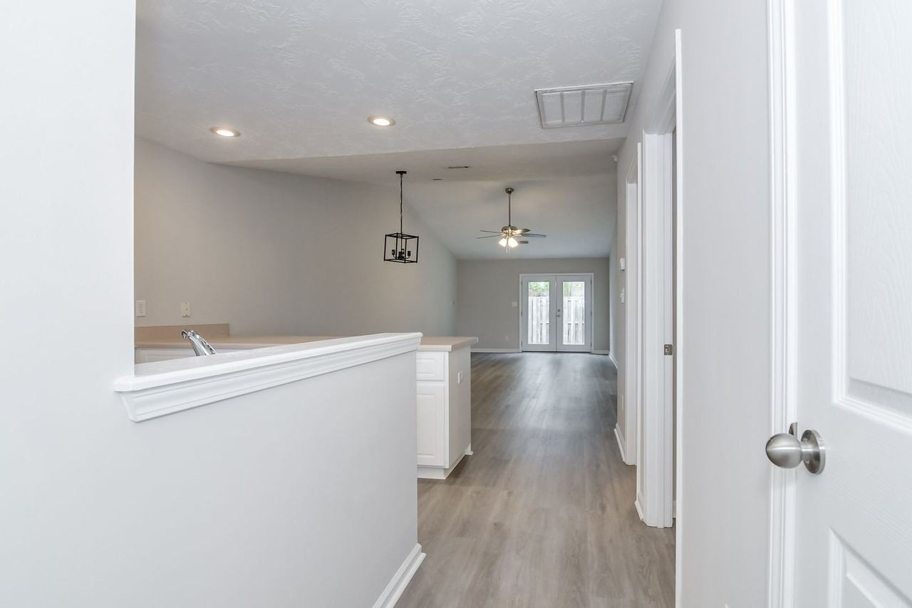 425 Long Needle Cir - Photo 6 of 22