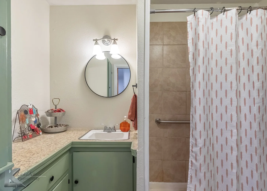 1425 12th St #NA - Photo 2 of 7