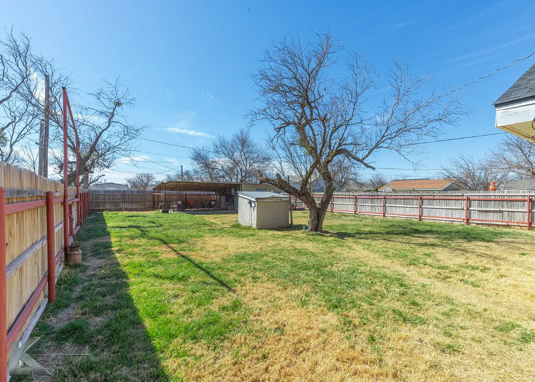 1425 12th St #NA - Photo 3 of 7