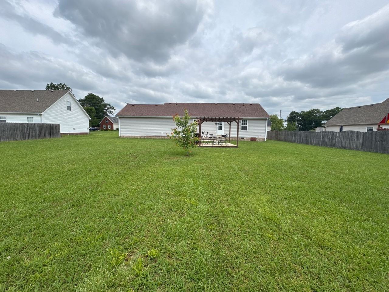 107 Centerrock Dr - Photo 2 of 14