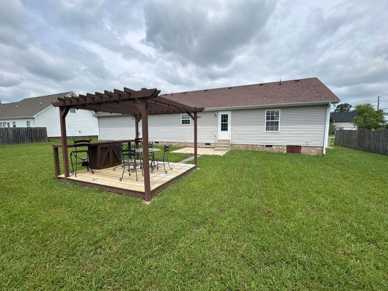 107 Centerrock Dr - Photo 3 of 14