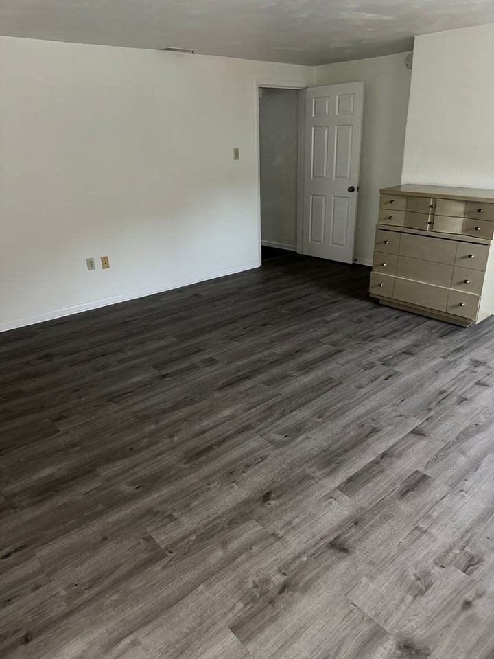 1311 Bingham St - Photo 3 of 9