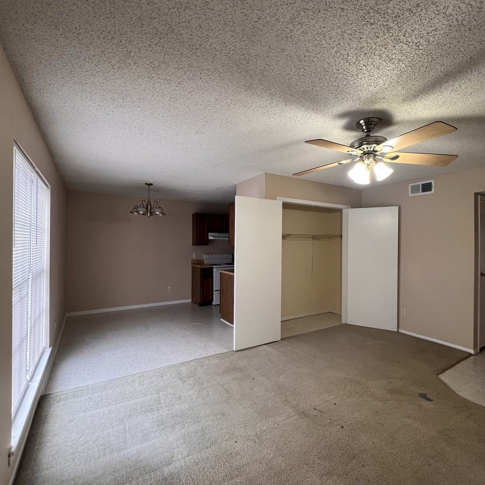 1903 Jean St #2 - Photo 2 of 18