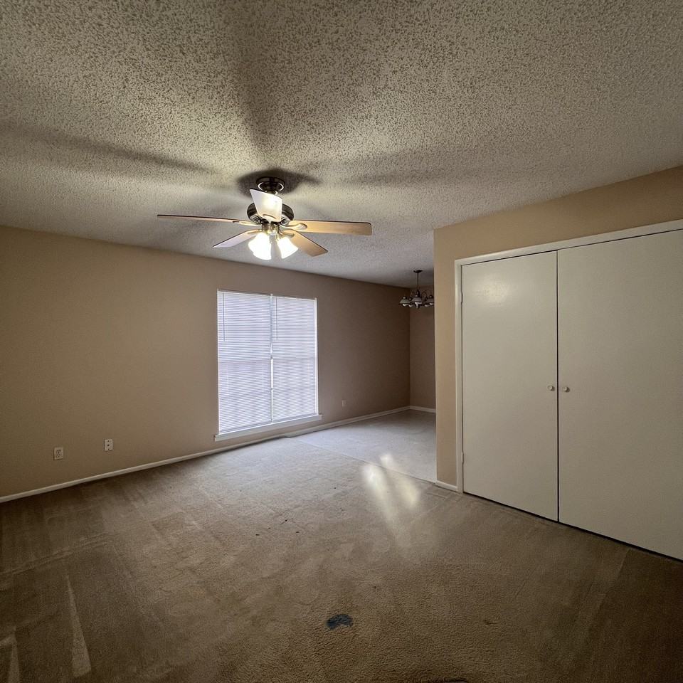 1903 Jean St #2 - Photo 3 of 18