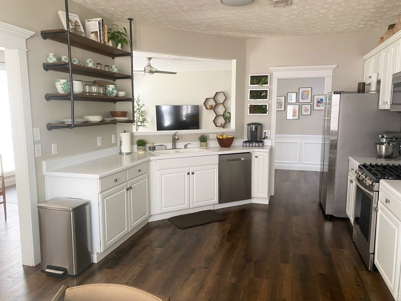 333 Weatherstone Pl #NA - Photo 3 of 22