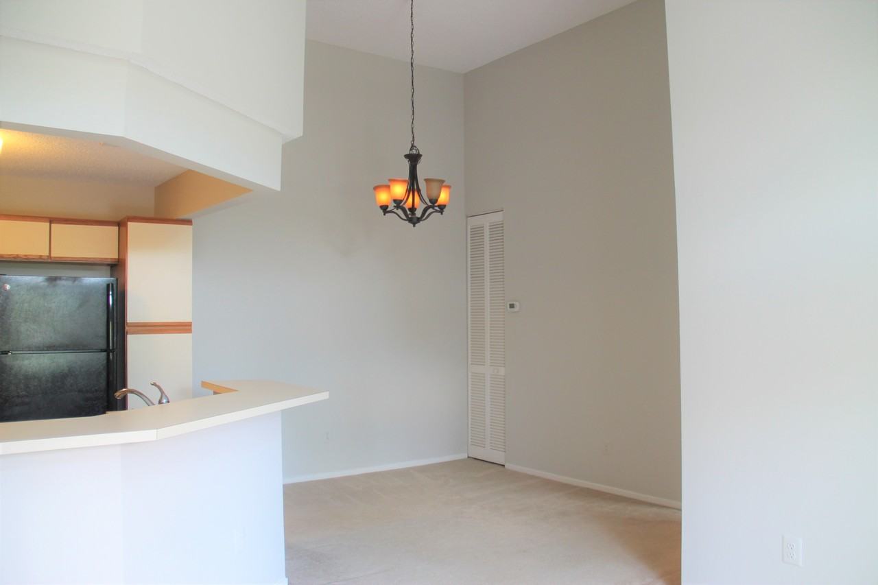 11741 Summerchase Cir #E - Photo 5 of 12