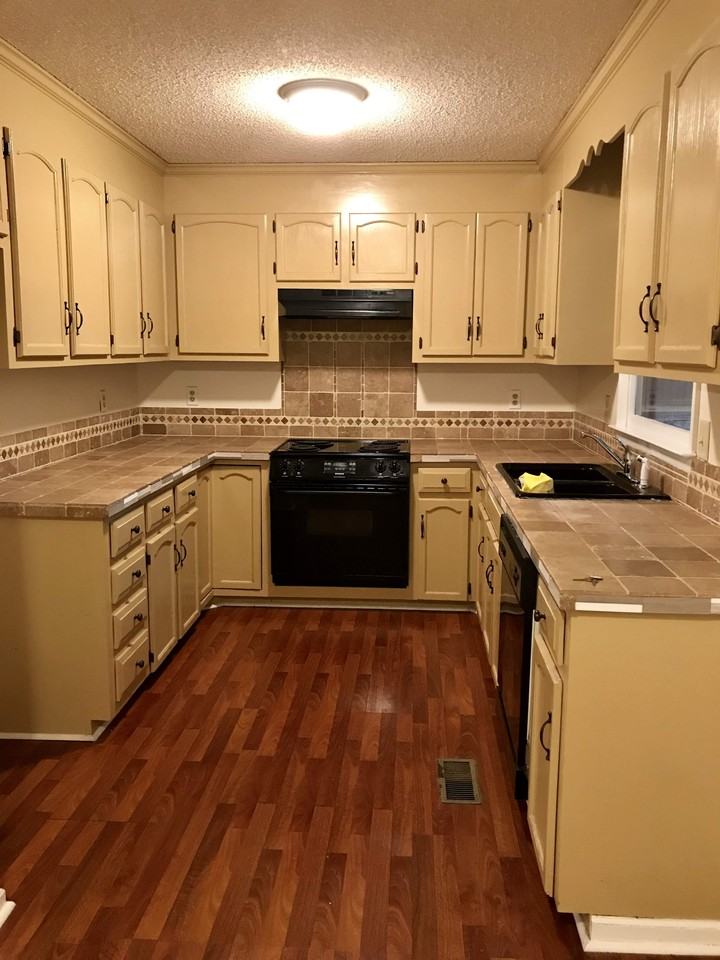 4448 Huntington Dr #NA - Photo 5 of 12