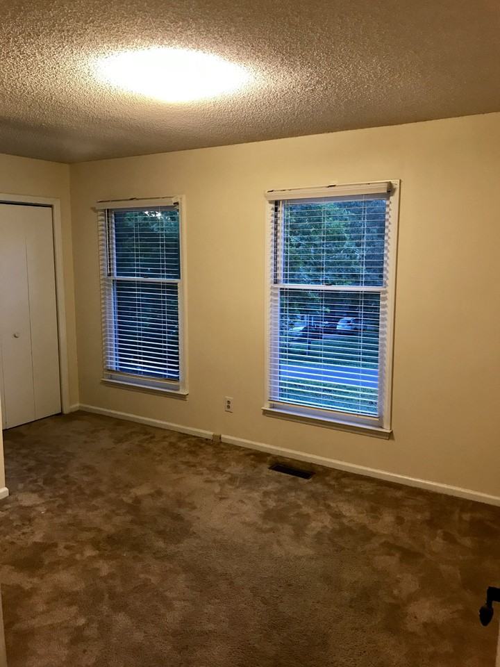 4448 Huntington Dr #NA - Photo 7 of 12