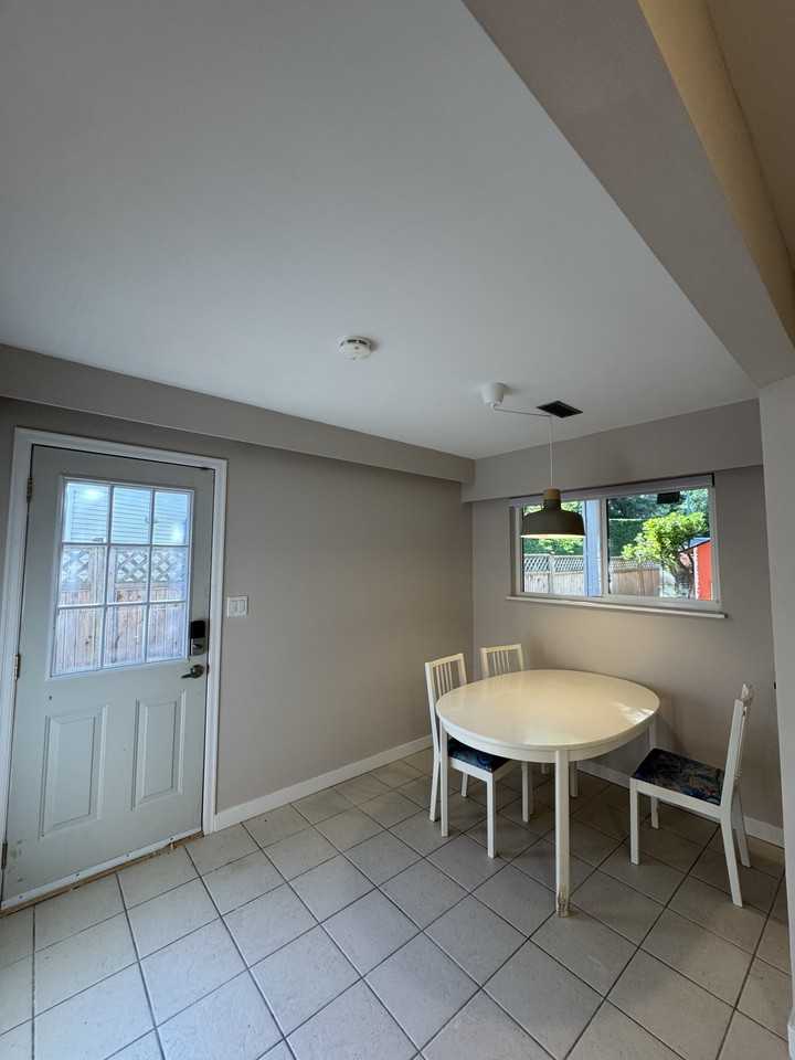 961 Pelton Avenue - Photo 3 of 14